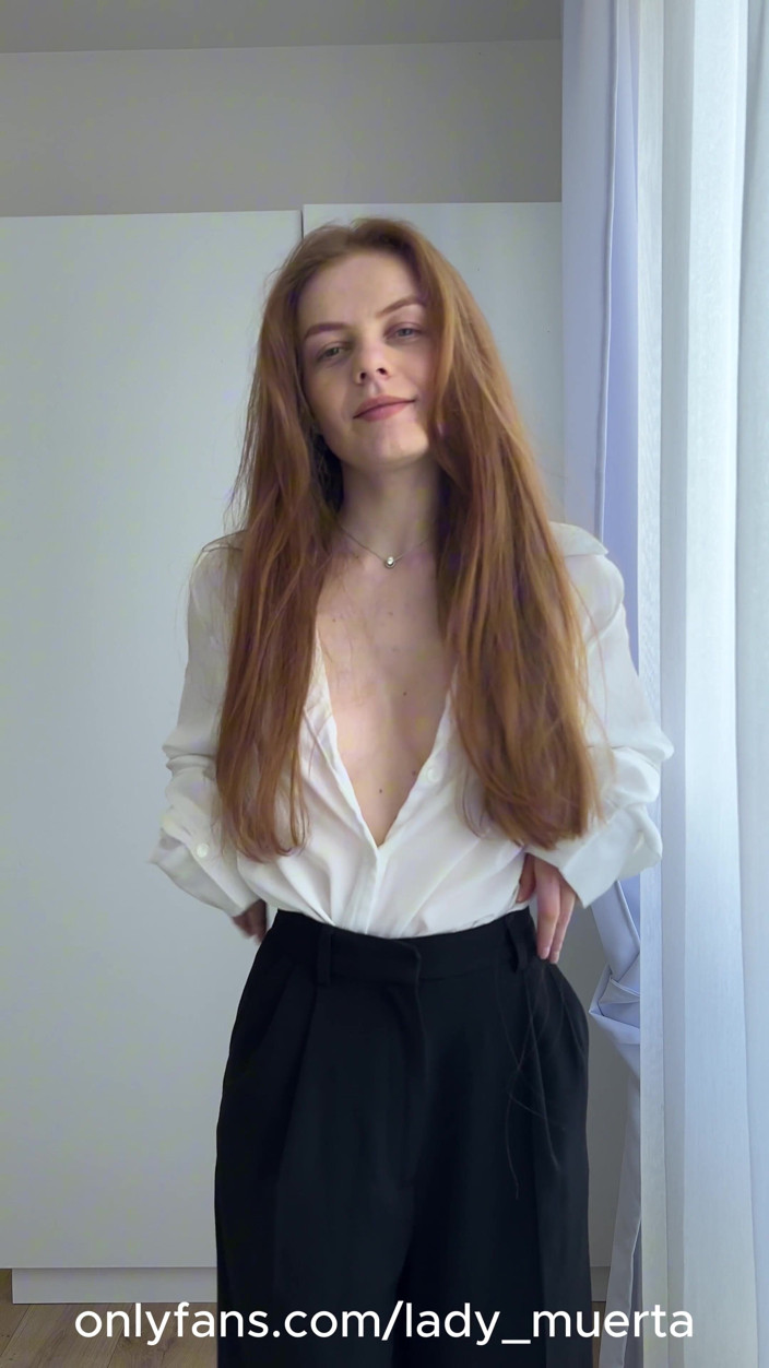 LadyInBad: JOI แม่บ้านเลขาสาวแสบสุดร้อน กลับบ้านช้าๆ สอดเสื้อผ้า แล้วให้คุณแตก (เธอพูดเอง)