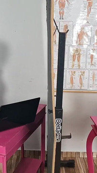 Chef Fickt Sekretärin Hinter Den Mitarbeitern!