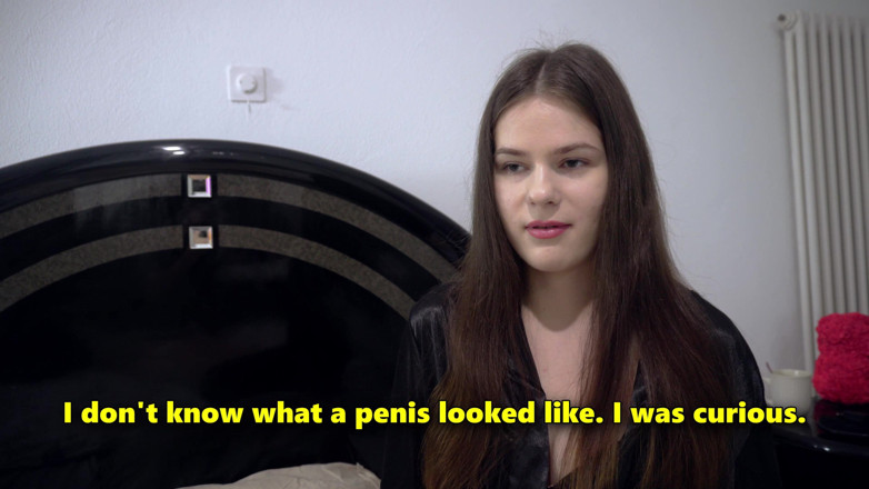 Honey Nasia: Moje nadržená nevlastní sestra šuká mého ptáka se svým sexy tělem