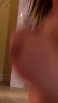 Více videí