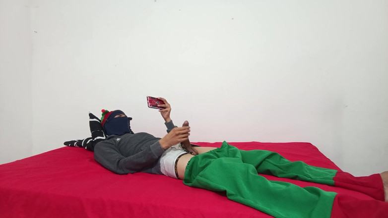 Goky: Berkongkek bersendirian di rumah