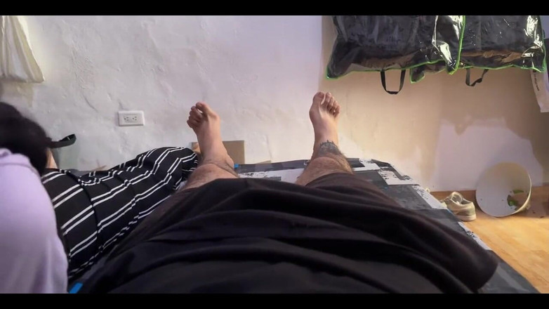 xMilfucker: O fată frumoasă studentă îmi suge pula și înghite sperma