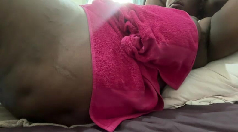 Legendary Booty Overdose: Busty Aunty Moaning and Sleepy Fetish