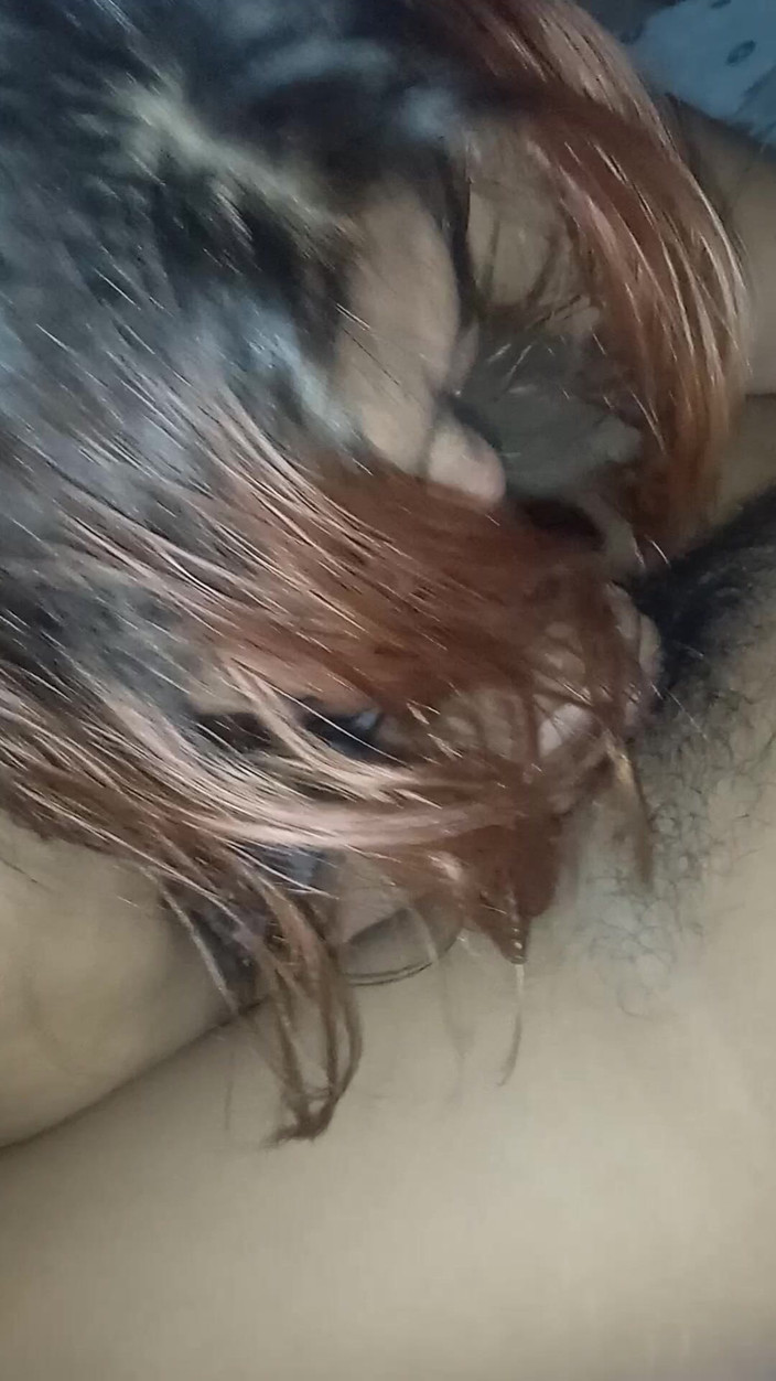 Eatrella j: Orální pár má sex