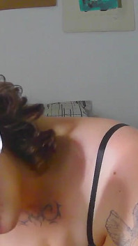Grăsuță sexy a uitat să pornească Microfonul;-; Totuși, poți aprecia cum suge fața drăguță și se îneacă