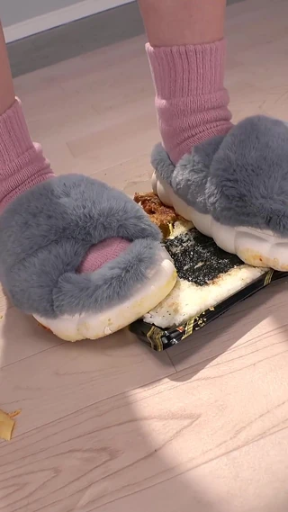 Japan Fetish Fusion: Haruhi Tsukigata's Food Crush Delight - Ep.1: the First Fluffy Smash