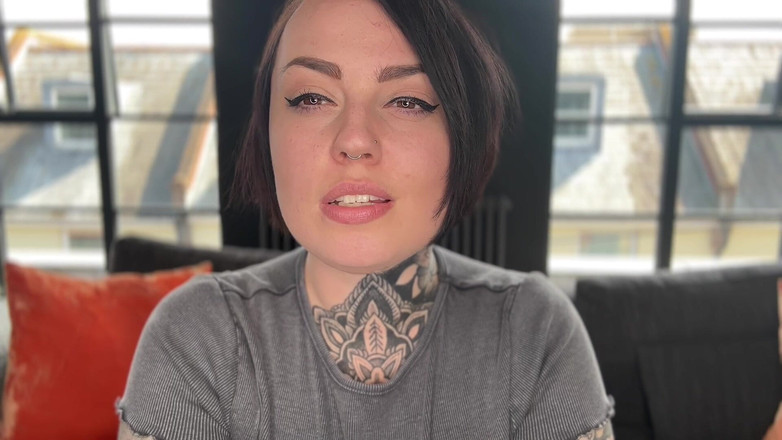 Miss Valentina: Зазирни мені в очі і відмовся від контролю