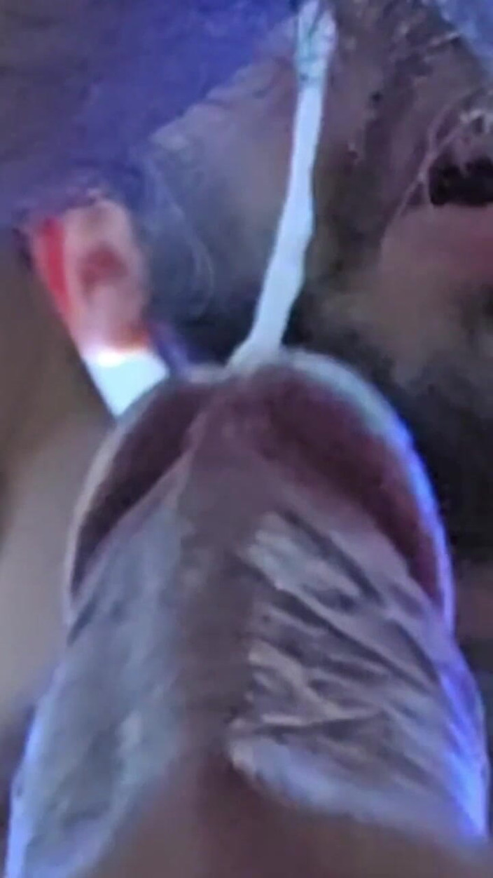 The Substance: Perfektes Model mit Monster-Schwanz macht sein erstes homosexuelles Casting