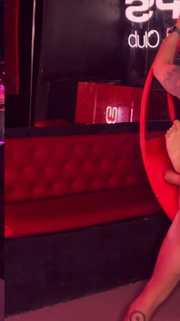 J’ai Eu Des Sexuelles Pour La Première Fois Avec Un Homme Mexicain Portant Un Piercing Sur La Tête De La Bite Dans Le Sauna