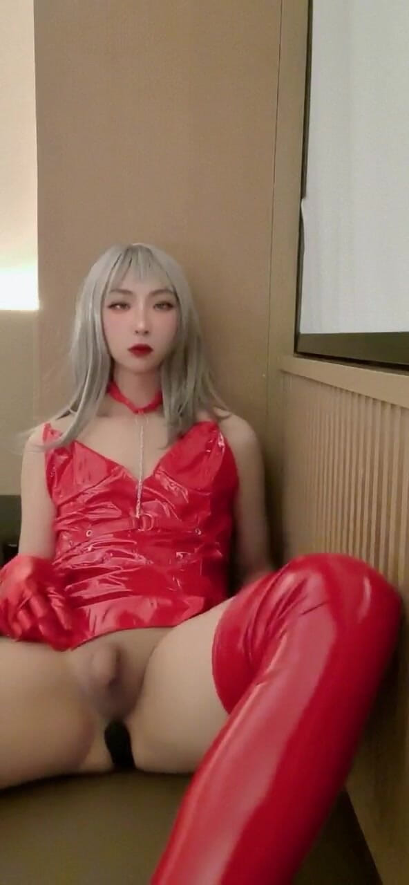 CD_XiXiouo: La più sexy ladyboy cinese si mastuba, le succhierai il...