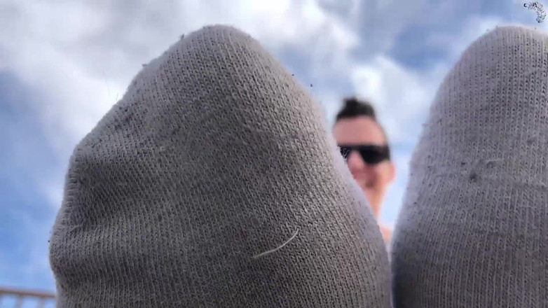 Nikki's Fetishes: Lutscher für stinkende socken, öffentliche anbetung