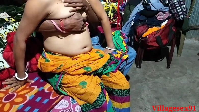 Villagesex91: Boudi chudai tự quay trong saree màu xanh lá cây