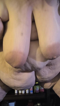 Plumpy Precious Fucked Over the Car Oops She Pisses Damn Hard