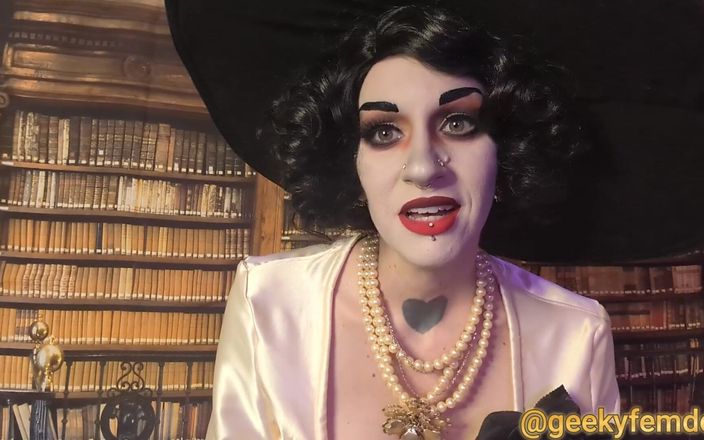 Geeky Femdom: Lady Dimitrescu má občerstvení