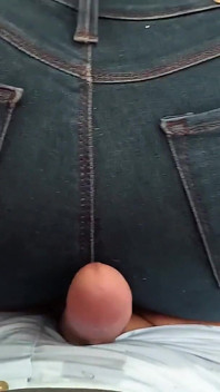 Geile Latina MILF Smeekt Me Om Haar Aan Te Raken, Berijdt Mijn Pik Volledig Gekleed En Eet Mijn Sperma