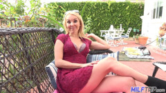 MILF Trip: Betrügende blonde ehefrau Aaliyah Love genießt urlaubssex