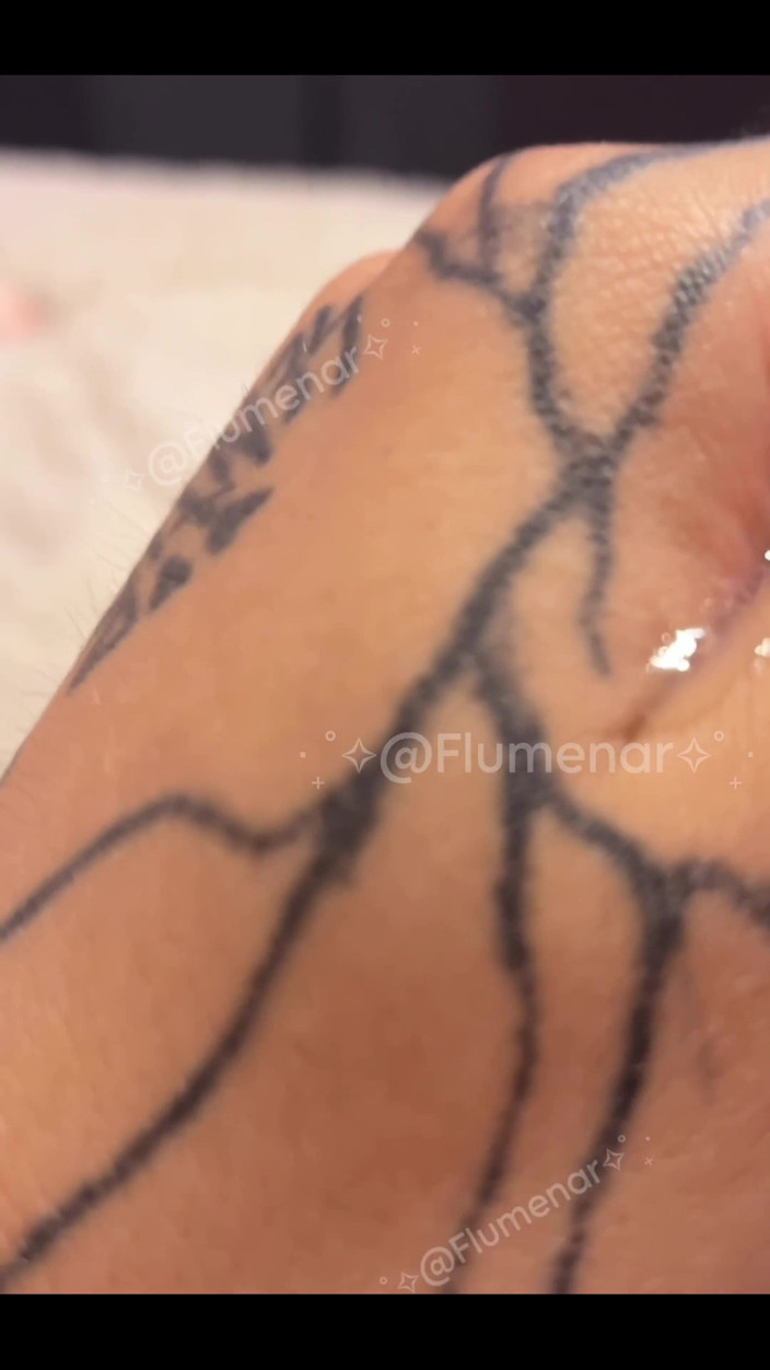 Flumenar: Shemale