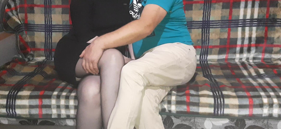 Vik_All: Min fru fuskar på mig med min granne.