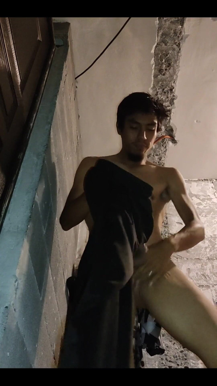 AlexAlejandro13: Ayuh saya Menjemput Anda Untuk Menukar Di Tandas Bersama-sama Handjob...