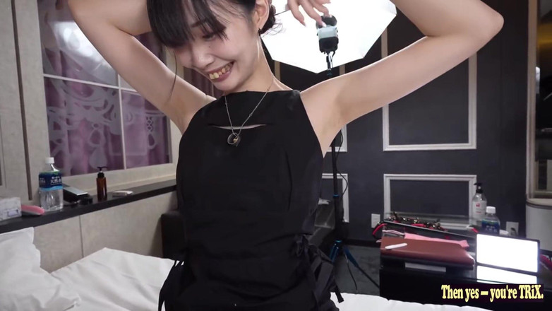 A case of fling: Ange asiatique 27108