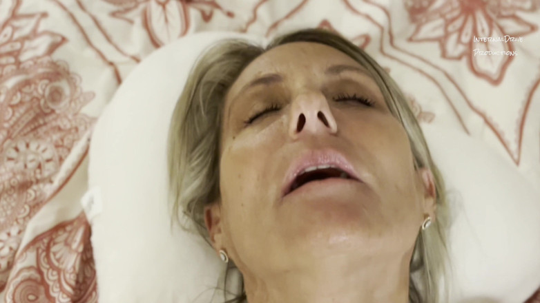 InternalDrive: La meilleure belle-mère MILF saint-valentin