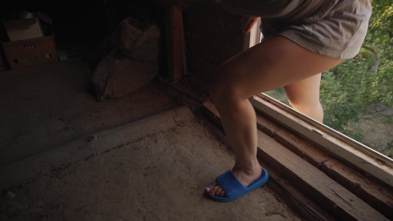 Teasecombo 4K: Upskrt - kakak tiri seksi di lotre