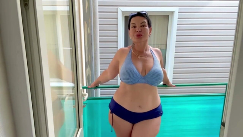 KarmenMilf: Big Ass and Tits Knows How to Fuck Themselves in...
