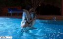 Vixen: VIXEN - Janice Griffith и Ivy Wolfe прокрались на задний двор для ночного развлечения в бассейне