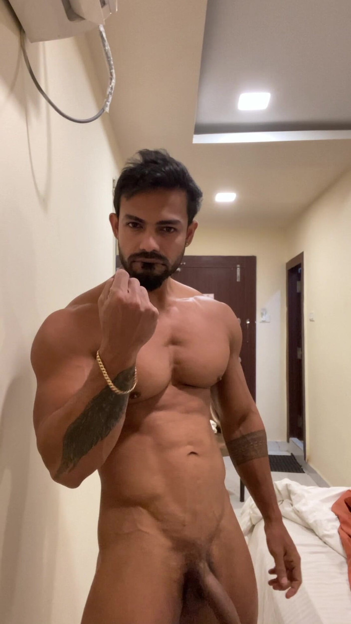 bonghunkx: Oh My Hotness