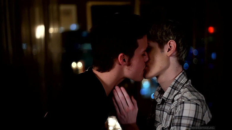 Twinklight: Wampir gra na wiolonczeli, by uwodzić swoją zdobycz