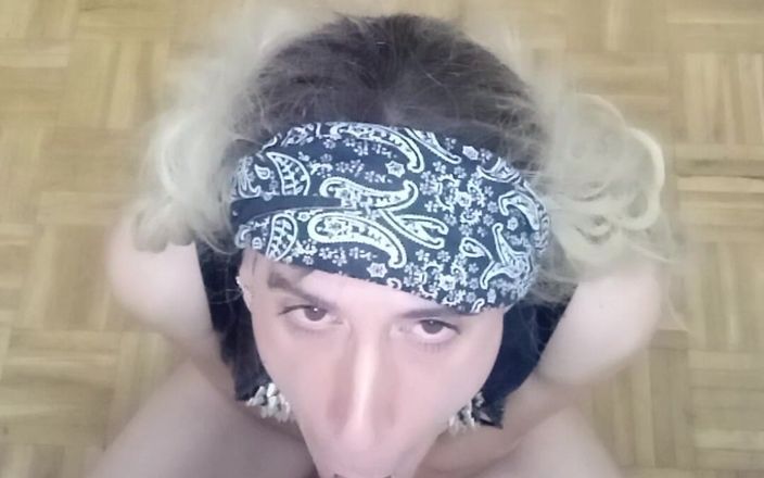 Penelopene27: Crossdresser Penelope Deeptroath