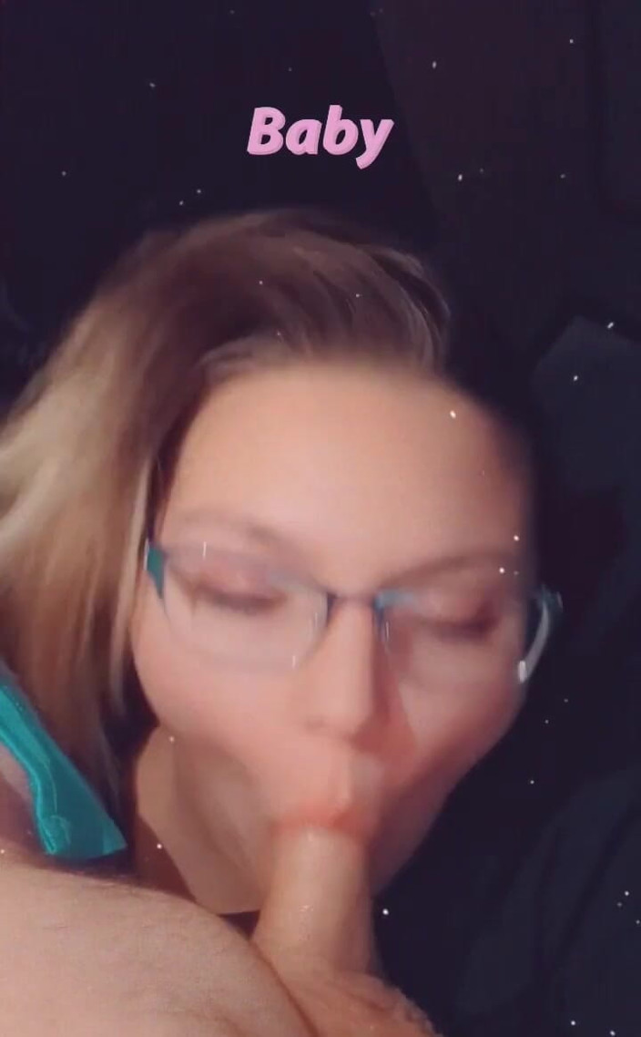 Funhousewife69: Sucking His Cock While Working, Gotta Suck and Work