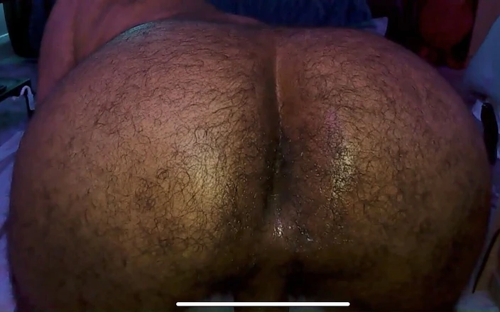 Beefy Bbtm: Horny Open Hairy Hole