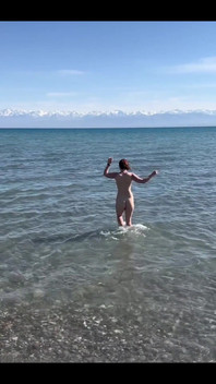 I Love It When Cool Waves Caress My Naked Body
