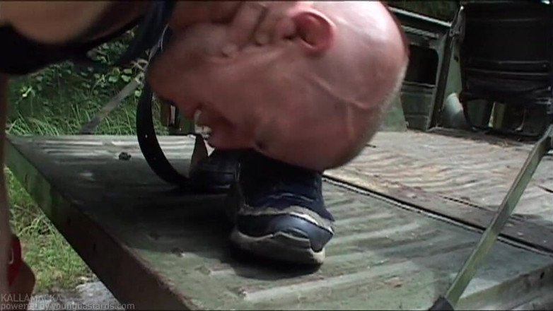 Young Bastards: Pervertida punk en el bosque