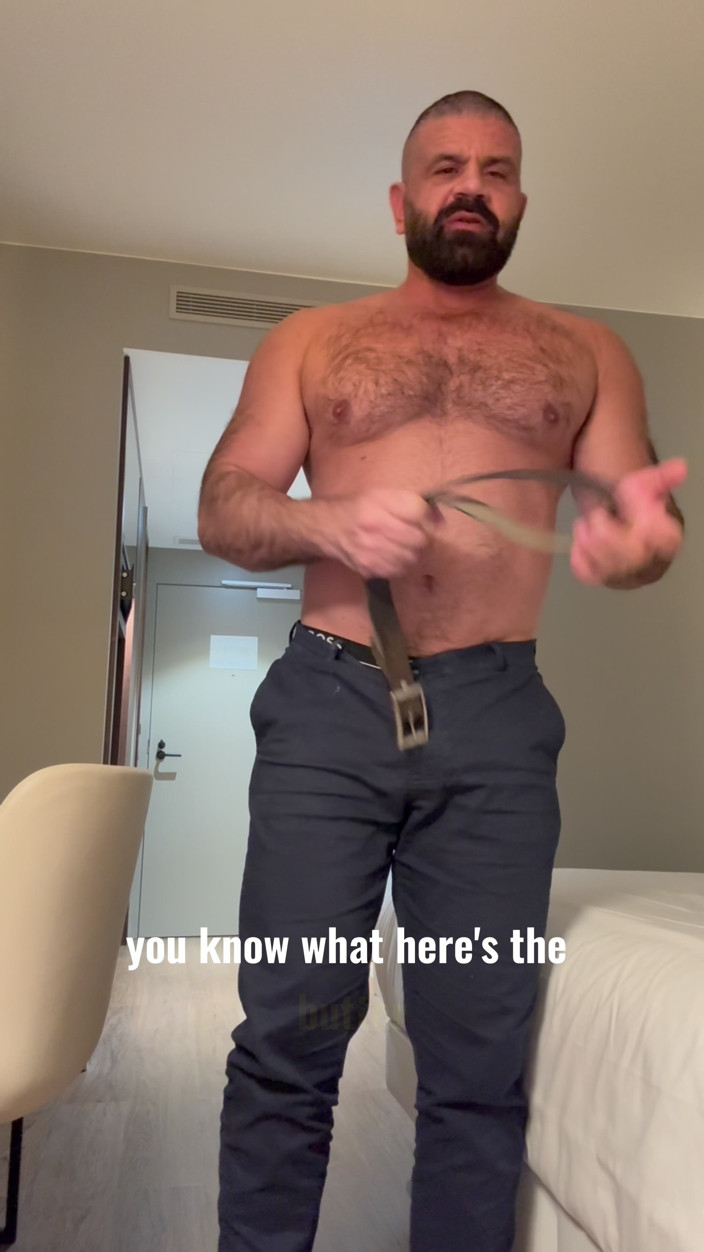Massive daddy xxx: Business Muscle Stepdaddy Needs a Bitch to Relax