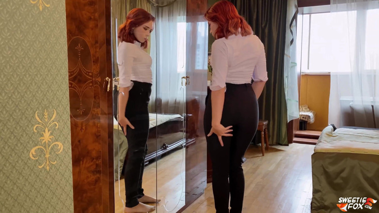 Sweetie Fox: 퇴근 후 얼굴에 사정할 때 마누라의 친구를 따먹어