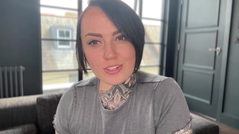 Miss Valentina: Geobsedeerd door pikzuigen