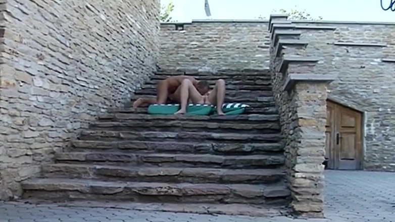 Top Line video: Film italian complet Il Genio Della Lampo dedicat bărbaților care...