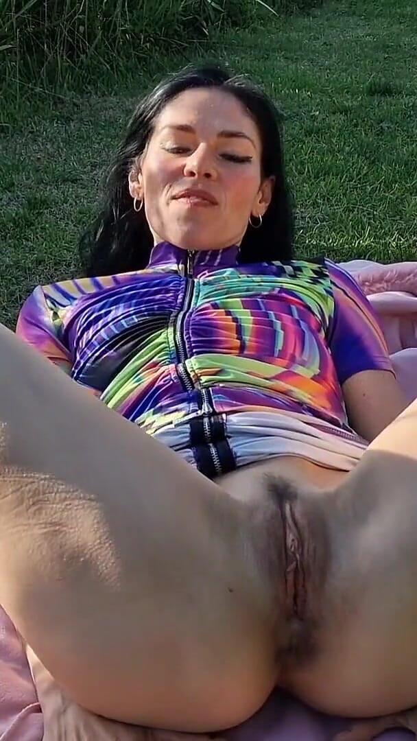 Outdoors Nude and Peeing (Nicky Brill)