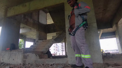 TheBlacKHunterr: Vzal jsem si do práce hračku a podívejte se, co...