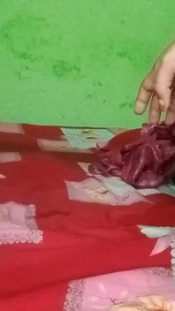 Poprvé sex Můj nově vysokoškolský přítel přijde do mého hostelu a šukám Desi indickou hardcore