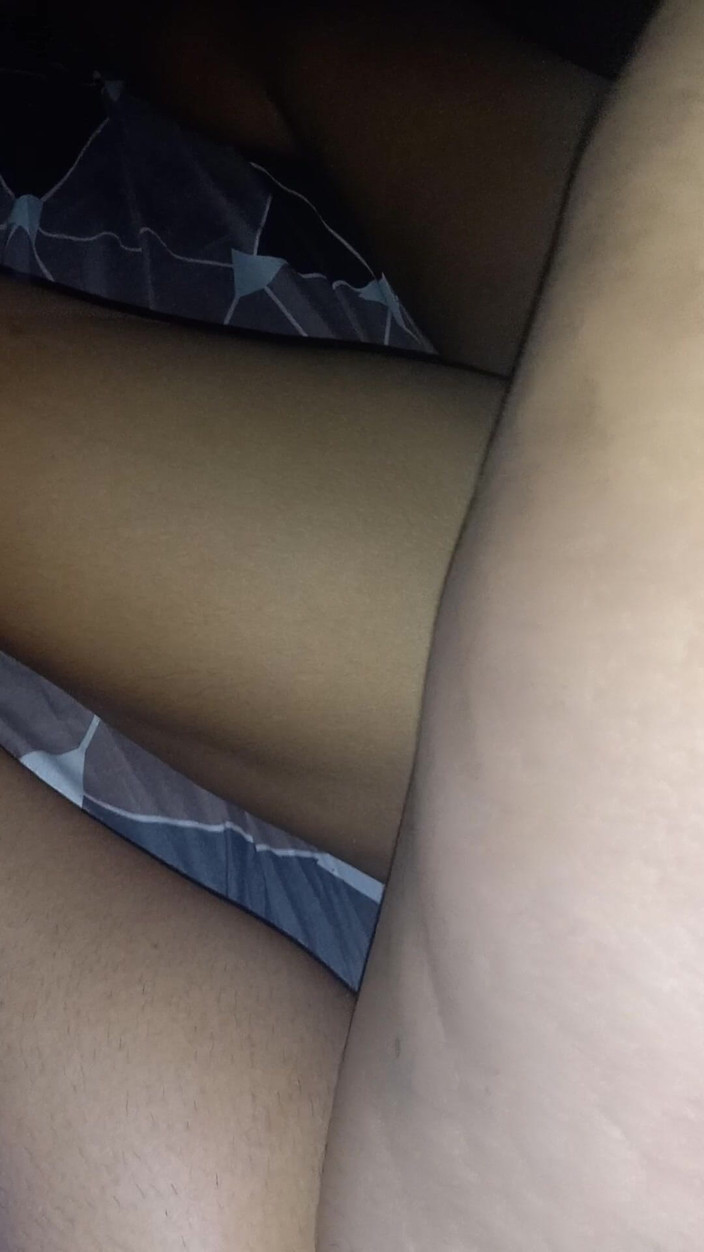 E-Alfa: B. Pik zuigen na het feest