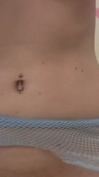 Teen Amelia Rose strips for the first time in softcore