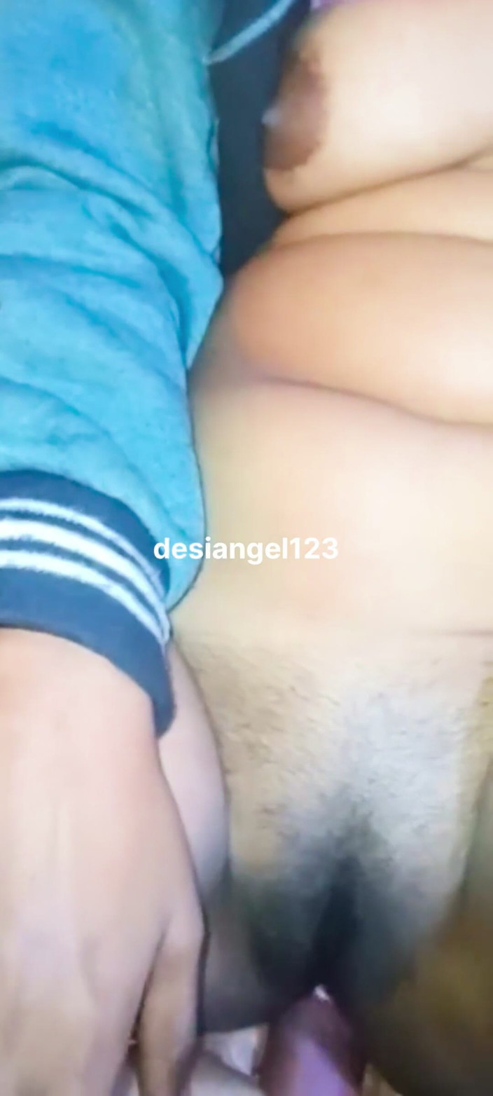Desiangle: İlk ağrılı Anal Sikişin Eski Video Koleksiyonu. Anal Sikiş Acısında...