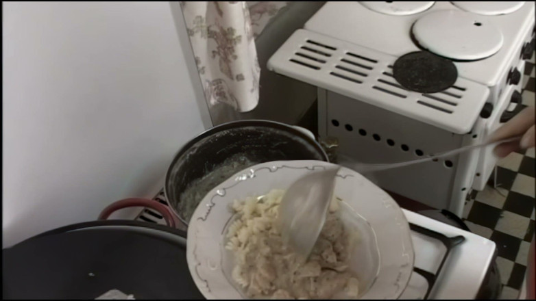 Inhonorof porn: She Gets Fucked in the Ass in the Kitchen