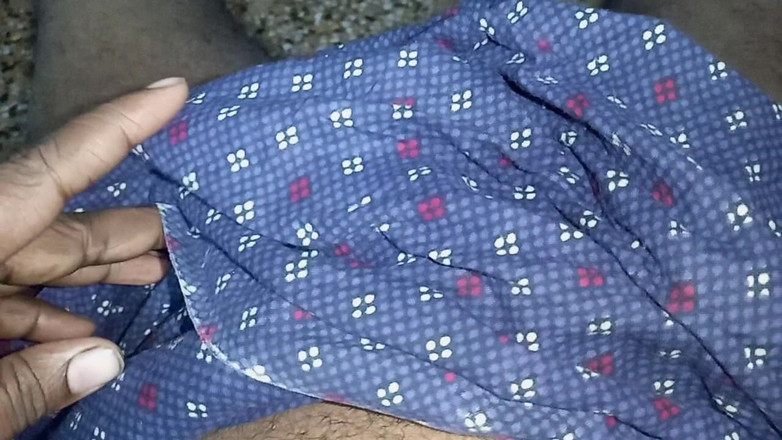 Sweet Indian cock: Cậu bé đồng tính Ấn Độ bú và hôn chết tiệt