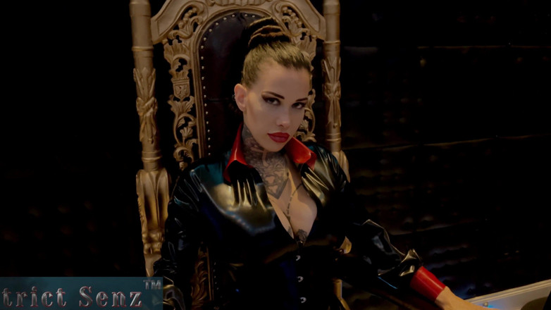 Strict Senz: Miss Alessa Milano povolení