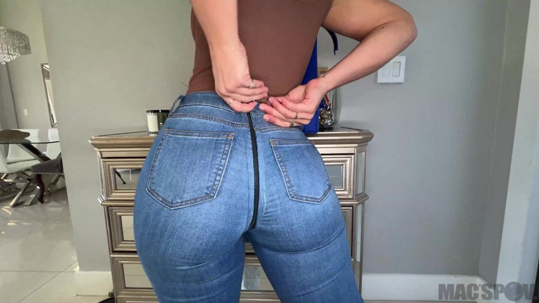 J-Mac: Kelsi Monroe, bombasse à gros cul, prend la grosse bite de...