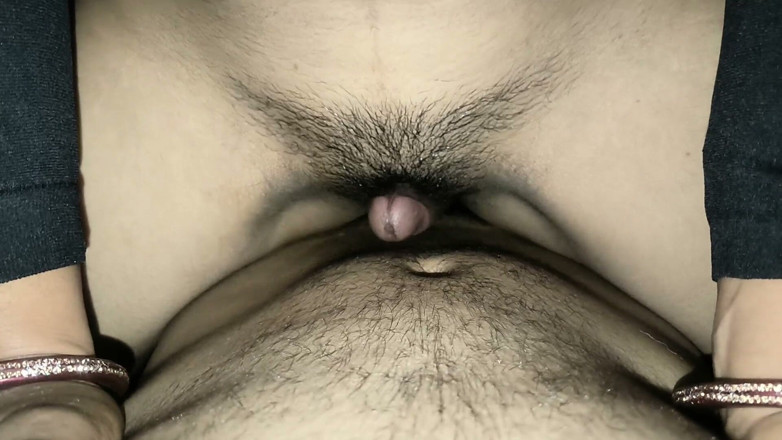 Robbie Dia: Nisha Bhabhi Having Sex with Her Neighbor - First-time Sex Video